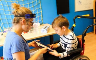 Epileptické záchvaty i bezvědomí, Davídkovi pomůžou intenzivní neurorehabilitace