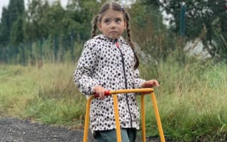 Expedice Rebeka - Sbírka na Therasuit Pegas pro Rebeku