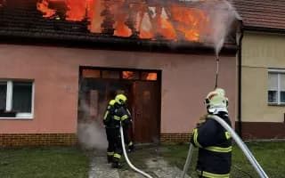 Požár nám vzal domov. Pomozte nám vrátit dětem střechu nad hlavou.