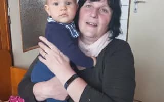 Pomoc pro Marii s nádorem mozku: P•O•S•L•E•D•N•Í naděje na život!