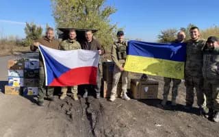 Dvojnásobná pomoc - Pickup pro Ukrajinu/ Double Support – a Pickup for Ukraine